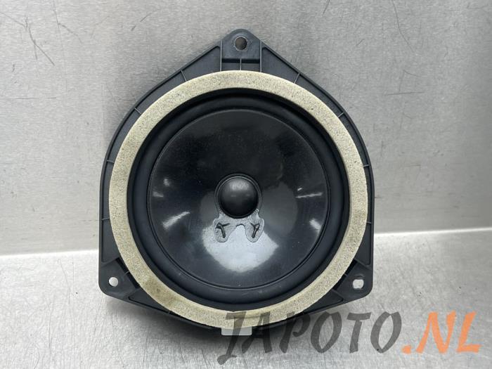 Używane Glosnik Lexus GS (..S19) 300 3.0 24V VVT-i Cena € 20,99 Procedura marży oferowane przez Japoto Parts B.V.