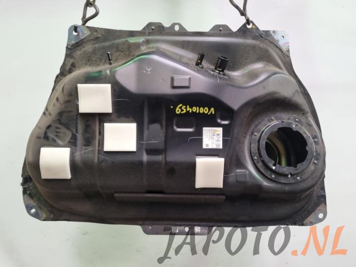 Używane Zbiornik Mazda MX-5 RF (ND) 2.0 SkyActiv G-184 16V Cena € 131,20 Procedura marży oferowane przez Japoto Parts B.V.