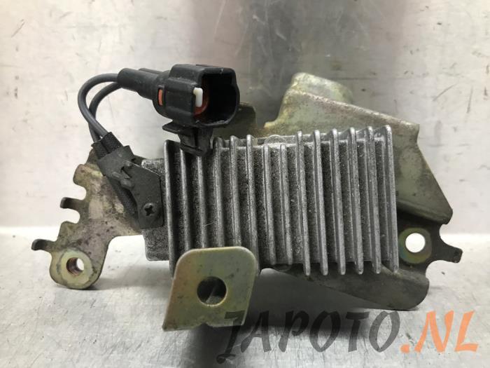 Usagé Module pompe carburant Lexus GS (..S19) 300 3.0 24V VVT-i Prix € 20,99 Règlement à la marge proposé par Japoto Parts B.V.