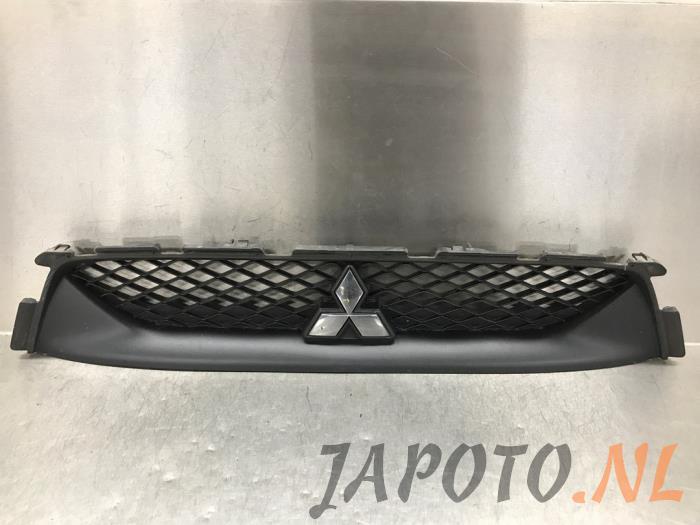 Używane Grill Mitsubishi ASX 1.6 MIVEC 16V Cena € 78,74 Procedura marży oferowane przez Japoto Parts B.V.