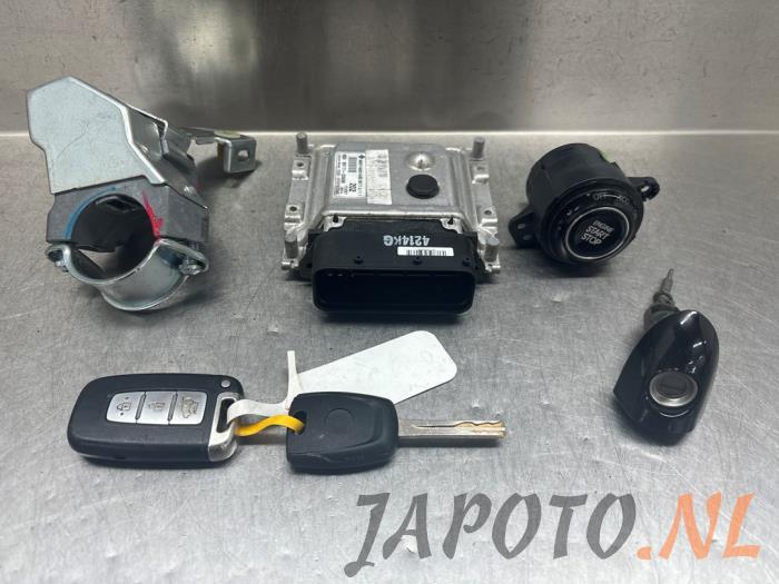 Used Ignition lock + computer Kia Rio III (UB) 1.2 CVVT 16V Price € 209,95 Margin scheme offered by Japoto Parts B.V.