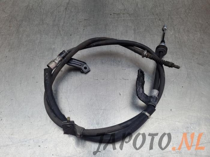Usagé Câble frein à main Kia Stonic (YB) 1.0i T-GDi 12V Prix € 26,20 Règlement à la marge proposé par Japoto Parts B.V.