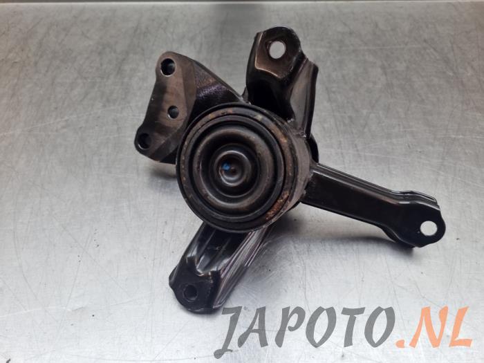 Used Engine mount Kia Stonic (YB) 1.0i T-GDi 12V Price € 31,49 Margin scheme offered by Japoto Parts B.V.