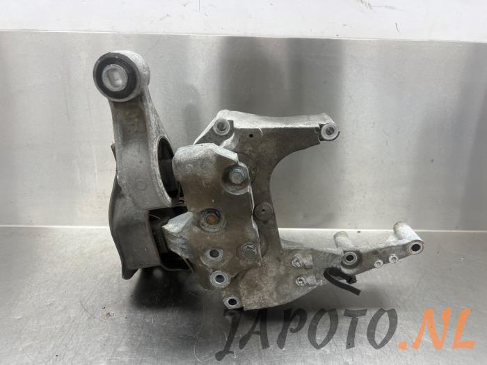 Used Engine mount Nissan X-Trail (T31) 2.5 16V SE,LE 4x4 Price € 31,45 Margin scheme offered by Japoto Parts B.V.