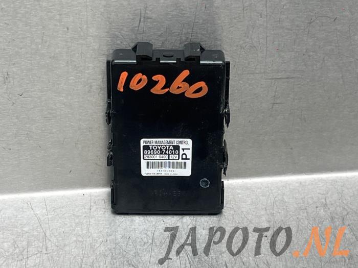 Używane Modul centralnego zamka Toyota iQ 1.0 12V VVT-i Cena € 26,20 Procedura marży oferowane przez Japoto Parts B.V.