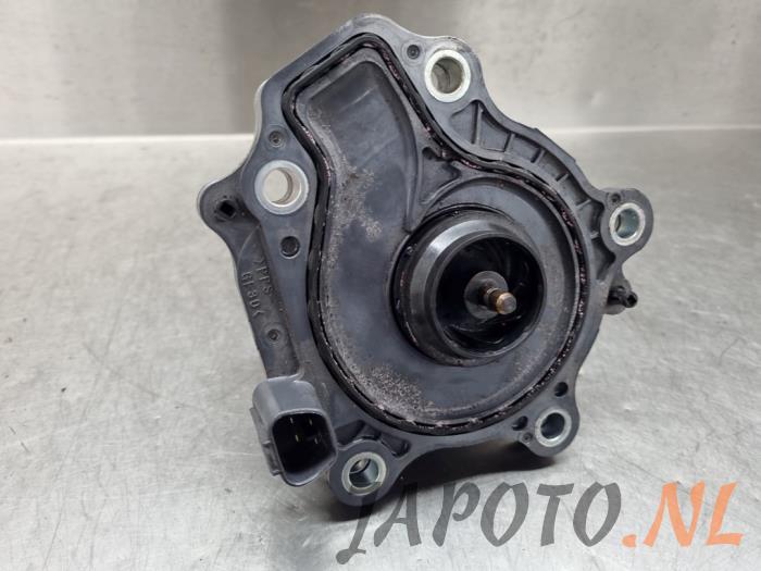Begagnade Vattenpump Toyota Corolla (E21/EA1/EH1) 1.8 16V Hybrid Pris € 157,45 Marginaltabell erbjuds av Japoto Parts B.V.