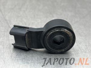 Klopfsensor van een Toyota Yaris III (P13) 1.5 16V Hybrid 2015