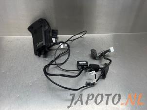 Używane Modul nawigacji Toyota Aygo (B40) 1.0 12V VVT-i Cena € 199,95 Procedura marży oferowane przez Japoto Parts B.V.