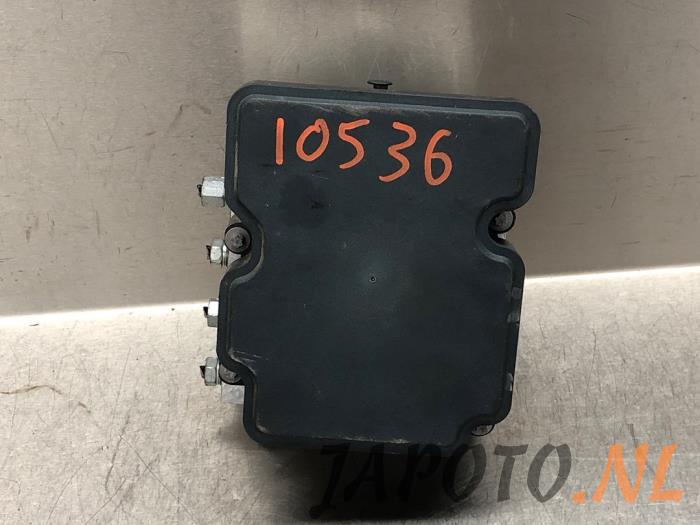 Używane Pompa ABS Nissan Micra (K14) 0.9 IG-T 12V Cena € 131,25 Procedura marży oferowane przez Japoto Parts B.V.