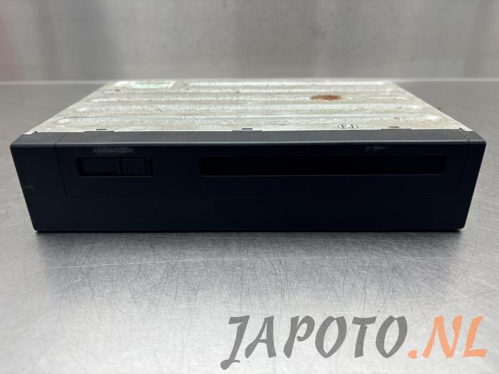 Usagé Module navigation Lexus RX (U3) 400h V6 24V VVT-i 4x4 Prix € 157,50 Règlement à la marge proposé par Japoto Parts B.V.