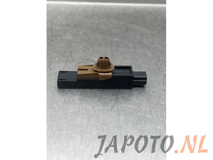 Używane Keyless Entry-Antena Toyota Corolla Touring Sport (E21/EH1) 1.8 16V Hybrid Cena € 20,95 Procedura marży oferowane przez Japoto Parts B.V.
