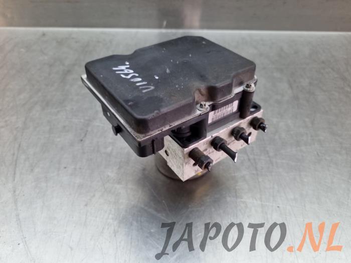 Usagé Bloc ABS Kia Venga 1.4 CVVT 16V Prix € 52,48 Règlement à la marge proposé par Japoto Parts B.V.