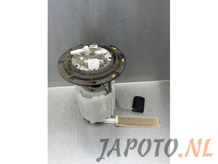 Używane Pompa benzynowa Kia Cee'd (JDB5) 1.6 GDI 16V Cena € 78,70 Procedura marży oferowane przez Japoto Parts B.V.