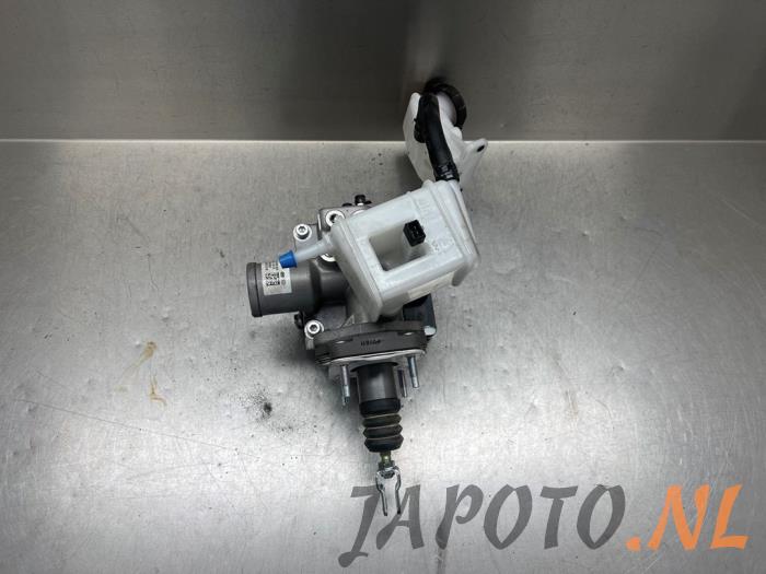 Usagé Pompe ABS Kia Niro I (DE) 1.6 GDI PHEV Prix € 523,95 Règlement à la marge proposé par Japoto Parts B.V.