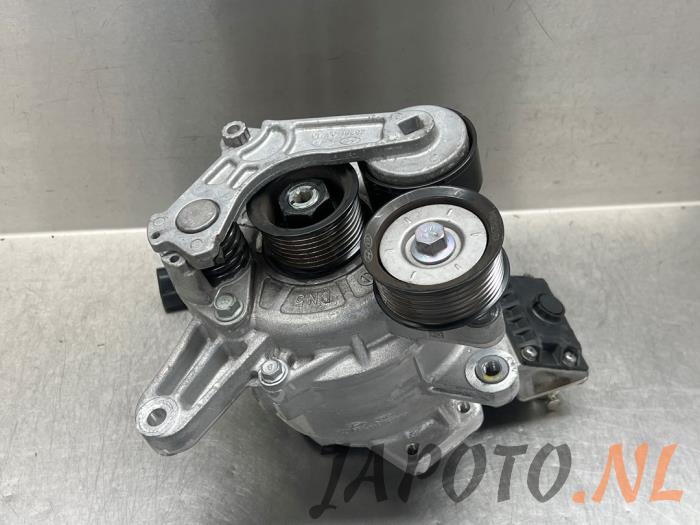 Usagé Dynamo Kia Niro I (DE) 1.6 GDI PHEV Prix € 157,45 Règlement à la marge proposé par Japoto Parts B.V.