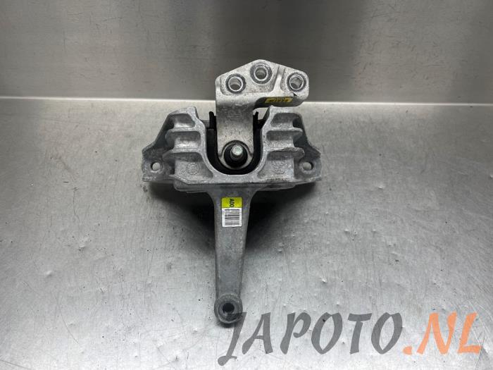 Used Engine mount Kia Niro I (DE) 1.6 GDI PHEV Price € 26,24 Margin scheme offered by Japoto Parts B.V.