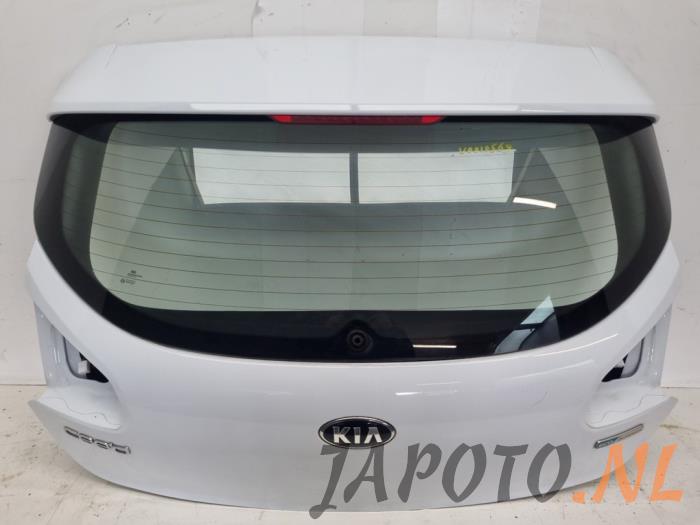 Używane Tylna klapa Kia Cee'd (JDB5) 1.6 GDI 16V Cena € 313,95 Procedura marży oferowane przez Japoto Parts B.V.