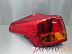 Usagé Feu arrière gauche Toyota RAV4 (A4) 2.0 16V VVT-i 4x4 Prix € 149,00 Règlement à la marge proposé par Japoto Parts B.V.