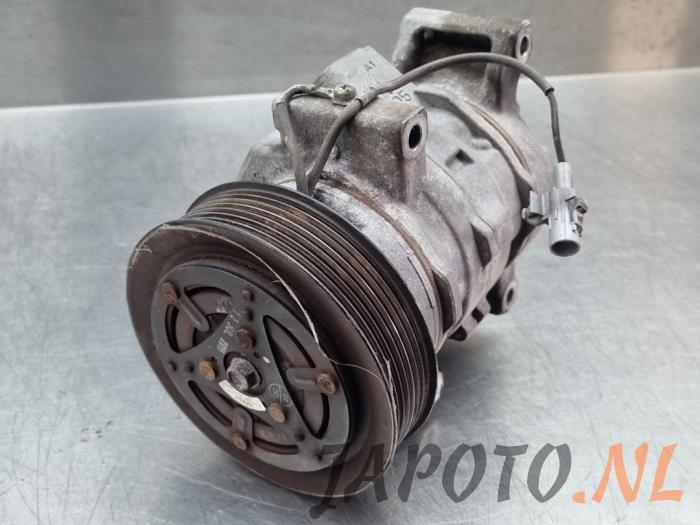 Usagé Pompe clim Toyota Hilux IV 2.5 D4-D 16V Prix € 252,83 Prix TTC proposé par Japoto Parts B.V.