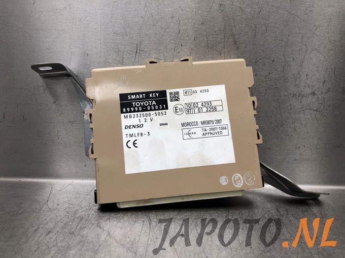 Used Smart entry computer Toyota Avensis Wagon (T27) 2.0 16V VVT-i Price € 52,49 Margin scheme offered by Japoto Parts B.V.