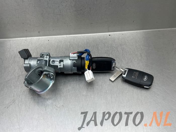 Używane Stacyjka + Kluczyk Kia Picanto (JA) 1.0 12V Cena € 104,95 Procedura marży oferowane przez Japoto Parts B.V.