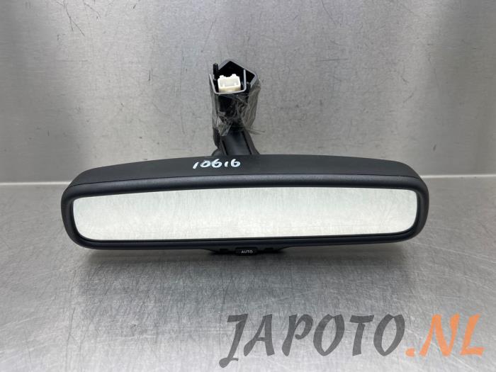Używane Lusterko wewnetrzne Toyota Auris Touring Sports (E18) 1.8 16V Hybrid Cena € 26,24 Procedura marży oferowane przez Japoto Parts B.V.