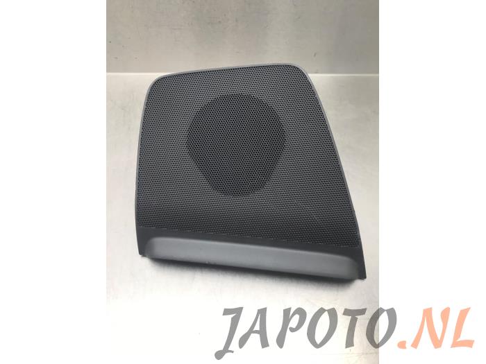 Używane Glosnik Mazda 3 Sport (BP) 2.0 SkyActiv-X M Hybrid 16V Cena € 26,20 Procedura marży oferowane przez Japoto Parts B.V.