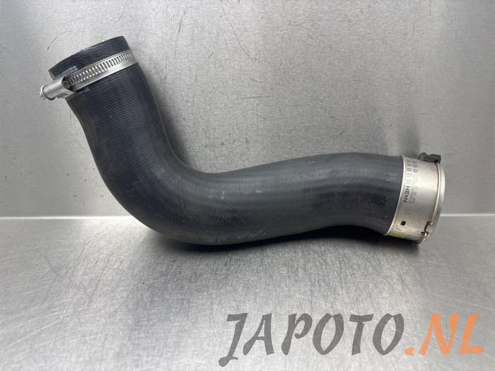 Gebrauchte Intercooler Schlauch Nissan Qashqai (J11) 1.6 DIG-T 163 16V Preis € 52,49 Margenregelung angeboten von Japoto Parts B.V.