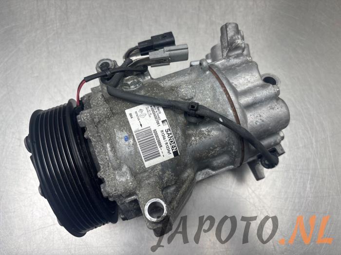 Usagé Pompe clim Nissan Juke (F16) 1.0 DIG-T 117 12V Prix € 262,45 Règlement à la marge proposé par Japoto Parts B.V.