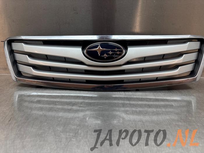 Używane Grill Subaru Legacy Wagon (BR) 2.5 16V Cena € 78,74 Procedura marży oferowane przez Japoto Parts B.V.