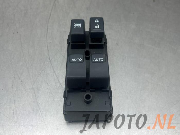 Usados Interruptor combinado de ventanillas Toyota GT 86 (ZN) 2.0 16V Precio € 52,49 Norma de margen ofrecido por Japoto Parts B.V.