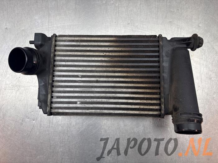 Usagé Echangeur air (Intercooler) Nissan Qashqai (J11) 1.2 DIG-T 16V Prix € 51,45 Règlement à la marge proposé par Japoto Parts B.V.