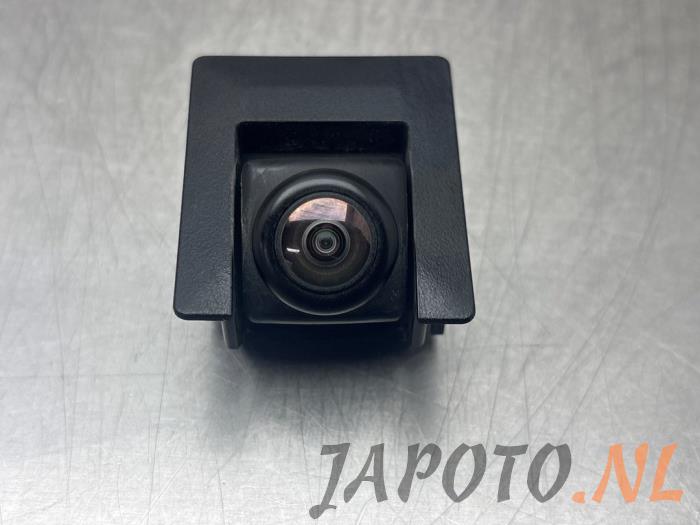 Begagnade Backkamera Mazda CX-30 (DM) 1.8 Skyactiv D 116 16V Pris € 146,95 Marginaltabell erbjuds av Japoto Parts B.V.