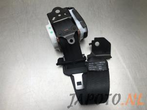 Używane Pas bezpieczenstwa srodkowy tyl Mazda CX-30 (DM) 1.8 Skyactiv D 116 16V Cena € 99,95 Procedura marży oferowane przez Japoto Parts B.V.