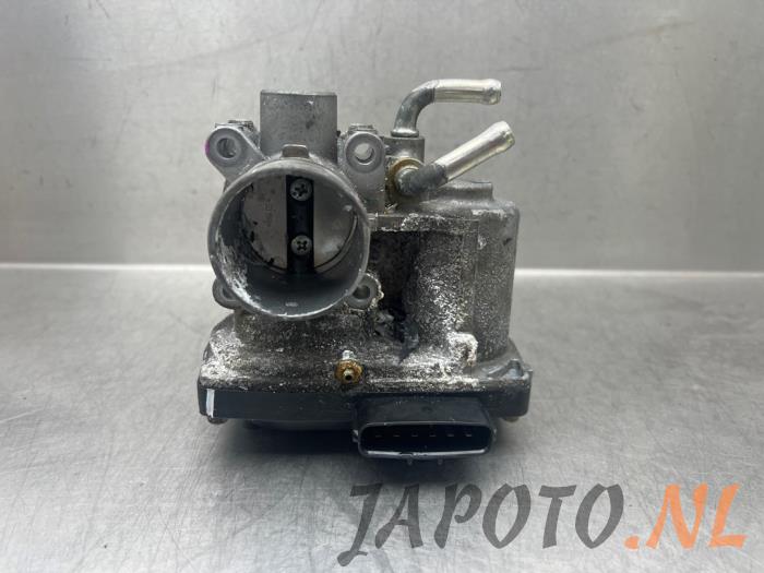 Gebrauchte Drosselklappengehäuse Mitsubishi Space Star (A0) 1.2 12V Preis € 36,74 Margenregelung angeboten von Japoto Parts B.V.