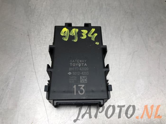 Używane Modul gateway Toyota RAV4 (A4) 2.0 16V VVT-i 4x4 Cena € 26,20 Procedura marży oferowane przez Japoto Parts B.V.