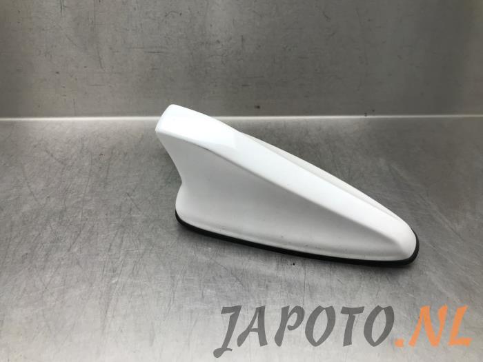 Używane Antena Kia Niro I (DE) 1.6 GDI Hybrid Cena € 103,95 Procedura marży oferowane przez Japoto Parts B.V.