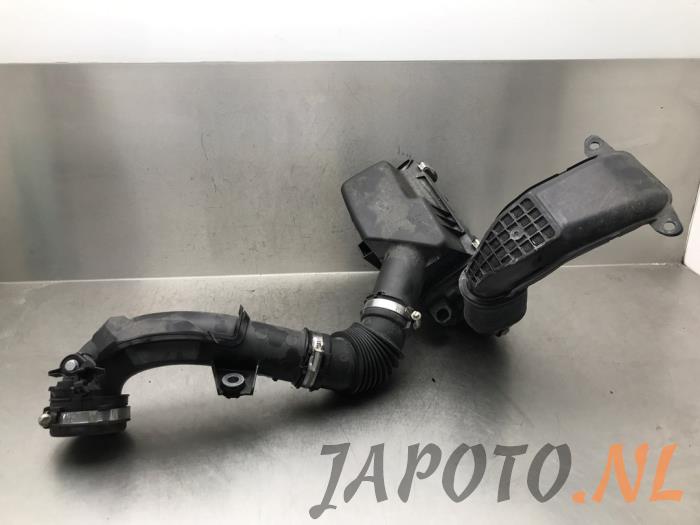 Begagnade Luftfilterhus Nissan Juke (F16) 1.0 DIG-T 12V Pris € 131,24 Marginaltabell erbjuds av Japoto Parts B.V.