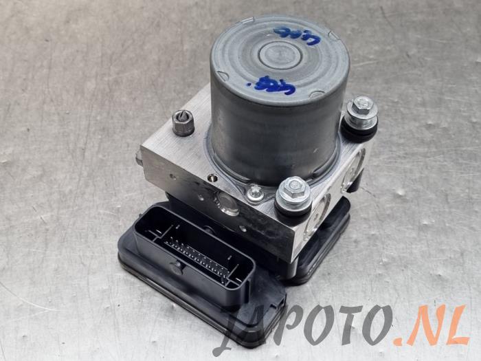 Usagé Pompe ABS Nissan Juke (F16) 1.0 DIG-T 12V Prix € 209,95 Règlement à la marge proposé par Japoto Parts B.V.