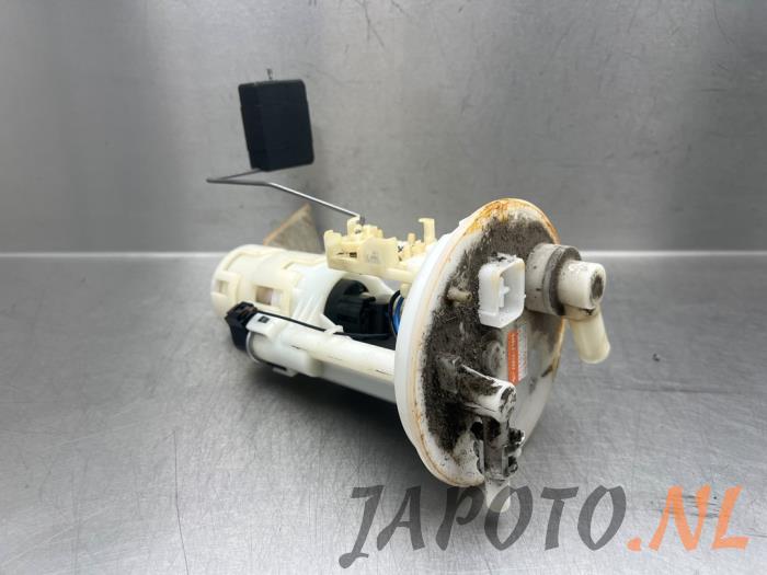 Używane Pompa benzynowa Daihatsu Materia 1.5 16V Cena € 52,45 Procedura marży oferowane przez Japoto Parts B.V.