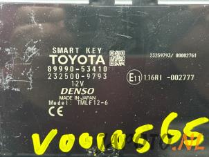 Ignition lock + computer from a Lexus IS (E3) 300h 2.5 16V 2018