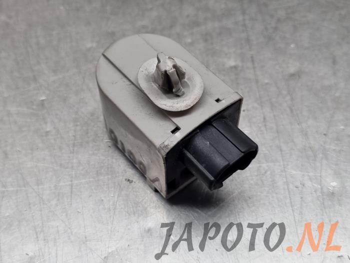 Begagnade Relä Toyota GT 86 (ZN) 2.0 16V Pris € 10,45 Marginaltabell erbjuds av Japoto Parts B.V.