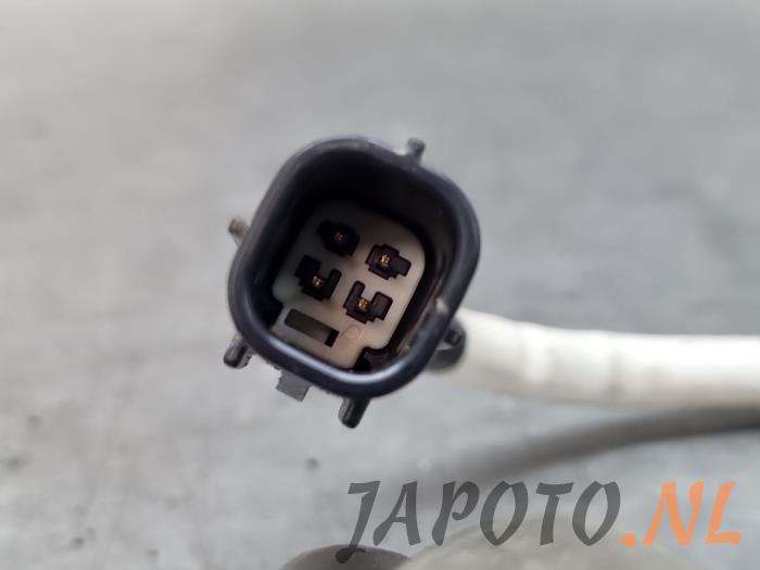 Sonde lambda d'un Lexus UX 250h 2.0 16V 2019