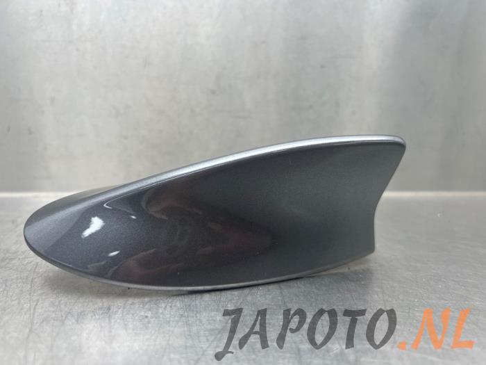 Używane Antena Lexus UX 250h 2.0 16V Cena € 104,95 Procedura marży oferowane przez Japoto Parts B.V.