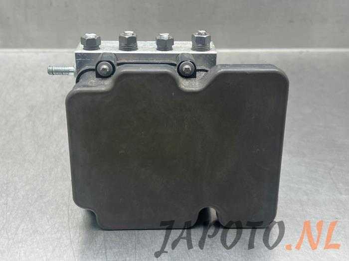 Usagé Pompe ABS Nissan Juke (F16) 1.0 DIG-T 12V Prix € 209,95 Règlement à la marge proposé par Japoto Parts B.V.