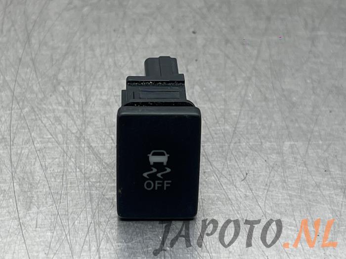 Usados Interruptor ESP Toyota Urban Cruiser 1.4 D-4D AWD Precio € 10,45 Norma de margen ofrecido por Japoto Parts B.V.