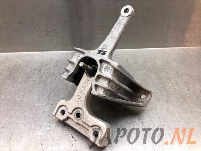Used Engine mount Hyundai i30 (PDEB5/PDEBB/PDEBD/PDEBE) 1.0 T-GDI 12V Hybrid 48V Price € 41,99 Margin scheme offered by Japoto Parts B.V.