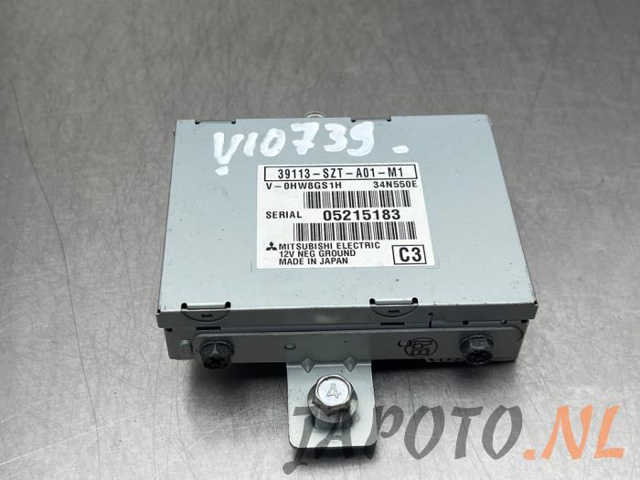 Używane Modul USB Honda CR-Z (ZF1) 1.5 Hybrid 16V Cena € 52,45 Procedura marży oferowane przez Japoto Parts B.V.