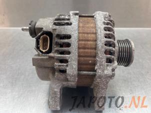 Dynamo from a Nissan Qashqai (J10) 2.0 16V 2008