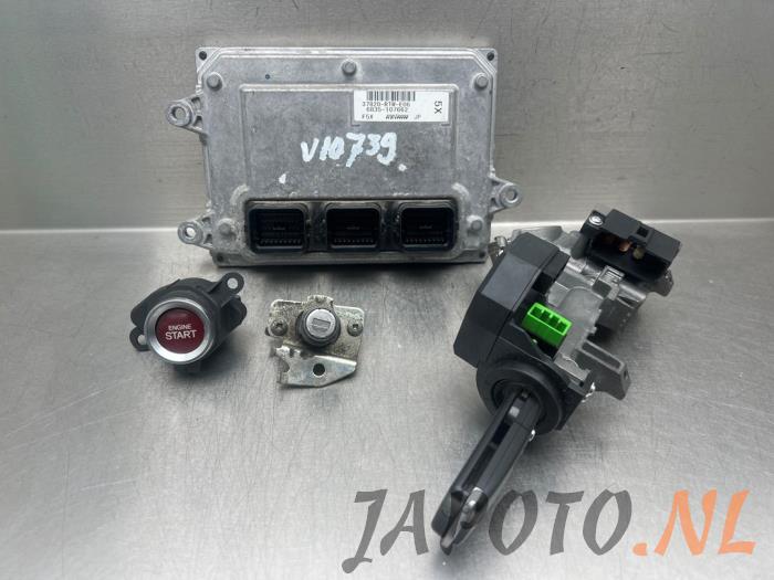 Used Ignition lock + computer Honda CR-Z (ZF1) 1.5 Hybrid 16V Price € 209,95 Margin scheme offered by Japoto Parts B.V.